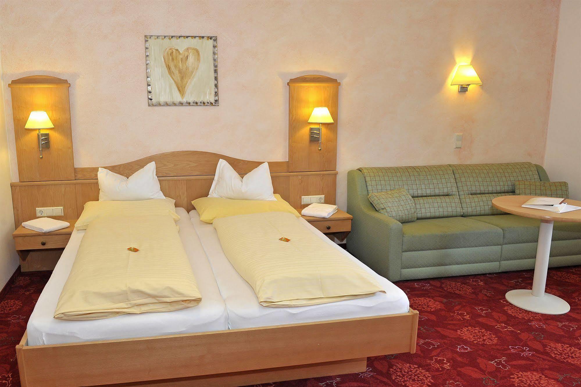B&B Hotel Die Barbara سخلادميخ المظهر الخارجي الصورة